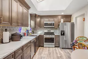 2 Ashland St, Holliston, MA 01746 - Photo 8