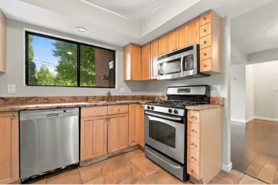 88 Bailey St #88, Stoughton, MA 02072 - Photo 4