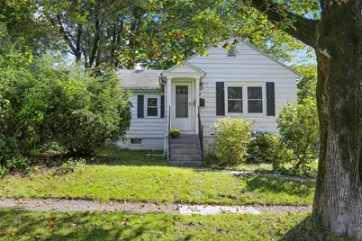 4 Pomona Rd, Worcester, MA 01602 - Photo 2