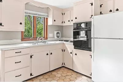 124 King Hill Road, Braintree, MA 02184 - Photo 10