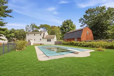 407 Stow Rd, Boxborough, MA 01719 - Photo 4