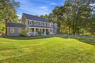 135 Candlestick Rd, North Andover, MA 01845 - Photo 2