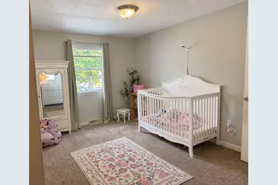 145 McKinstry Ave, Chicopee, MA 01013 - Photo 16