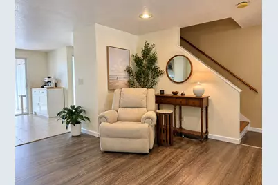 145 McKinstry Ave, Chicopee, MA 01013 - Photo 6