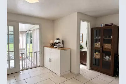 145 McKinstry Ave, Chicopee, MA 01013 - Photo 10