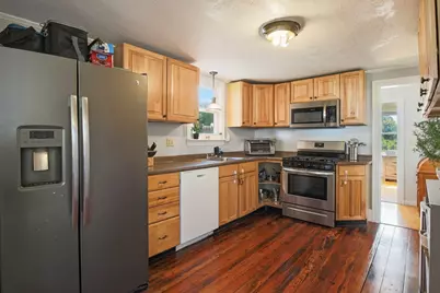 12 Brightside St, Millbury, MA 01527 - Photo 8