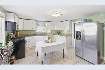 201 W Manchester St, Lowell, MA 01852 - Photo 4