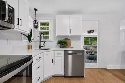 47 Southville Rd, Southborough, MA 01772 - Photo 4