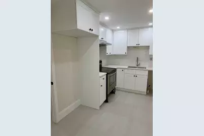 100 Fellsway  E #5, Malden, MA 02148 - Photo 2