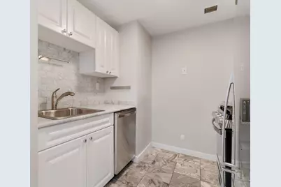 15 N Beacon St #1012, Boston, MA 02134 - Photo 4