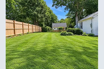 36 Oakland Dr, Auburn, MA 01501 - Photo 10