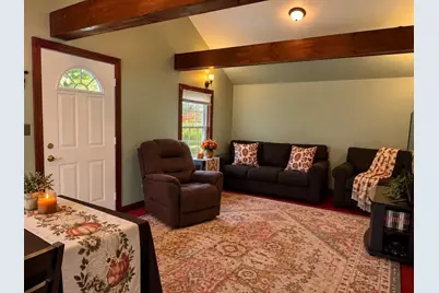 36 Oakland Dr, Auburn, MA 01501 - Photo 2