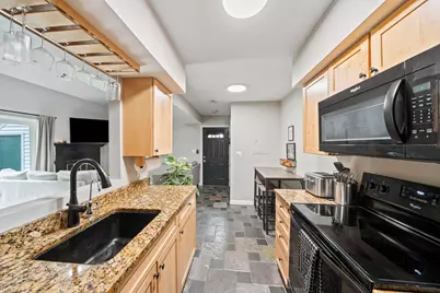 233 Lake Street #F, Weymouth, MA 02189 - Photo 4