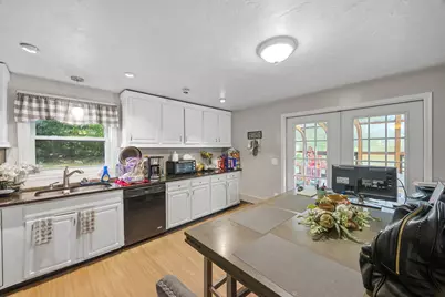 133 Commonwealth Ave #B, Worcester, MA 01604 - Photo 10