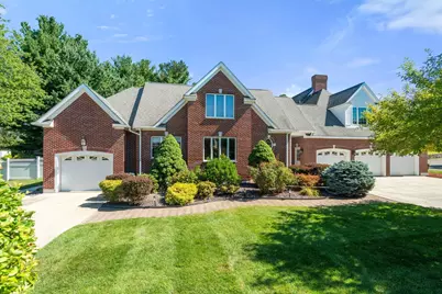 5 Elizabeth Way, Lynnfield, MA 01940 - Photo 2