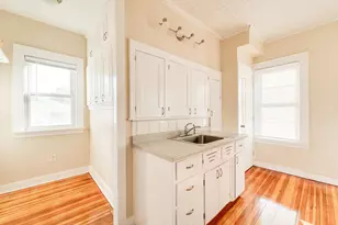 40 Belvidere St, Springfield, MA 01108 - Photo 6