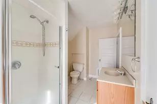 40 Belvidere St, Springfield, MA 01108 - Photo 12