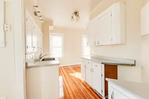 40 Belvidere St, Springfield, MA 01108 - Photo 8