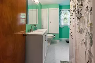 5 Briggs St, Northbridge, MA 01588 - Photo 16