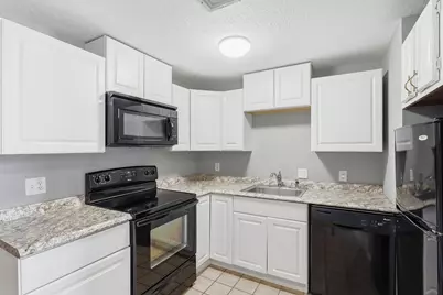 219 Central Street #2B, Lowell, MA 01852 - Photo 14