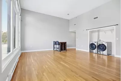 219 Central Street #2B, Lowell, MA 01852 - Photo 6