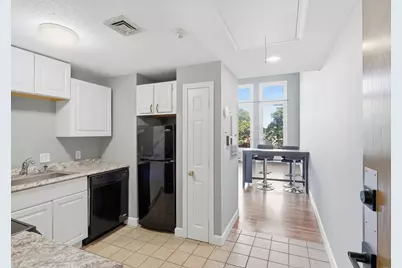 219 Central Street #2B, Lowell, MA 01852 - Photo 12