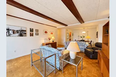 57 Broadlawn Park #3A, Boston, MA 02467 - Photo 8