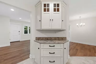 7 Athens St, Auburn, MA 01510 - Photo 8