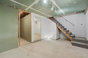 5A Warwick St, Auburn, MA 01501 - Photo 16