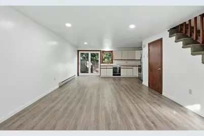 5A Warwick St #1, Auburn, MA 01501 - Photo 6