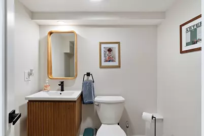 39 Essex St, Boston, MA 02129 - Photo 18