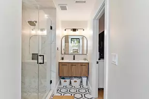 39 Essex St, Boston, MA 02129 - Photo 16