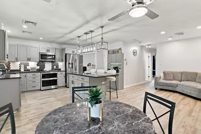 11 Coleman Street, Peabody, MA 01960 - Photo 4