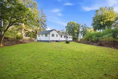 74 Springfield St, Springfield, MA 01107 - Photo 16