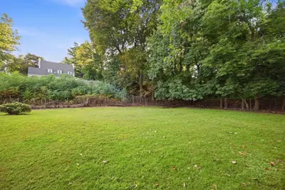 74 Springfield St, Springfield, MA 01107 - Photo 18