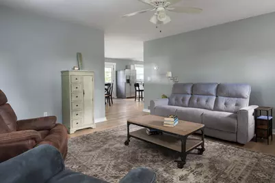 18 Elmwood St, Wareham, MA 02571 - Photo 8