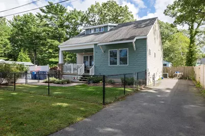 18 Elmwood St, Wareham, MA 02571 - Photo 2