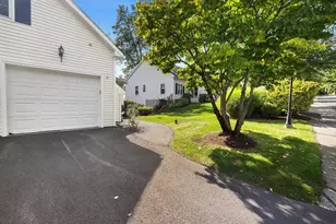 30 William Onthank Ln, Southborough, MA 01772 - Photo 2
