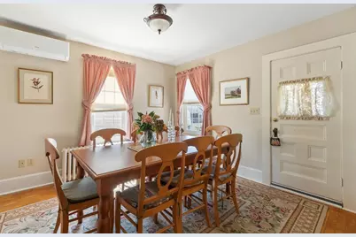 37 Hartz St, Gloucester, MA 01930 - Photo 12