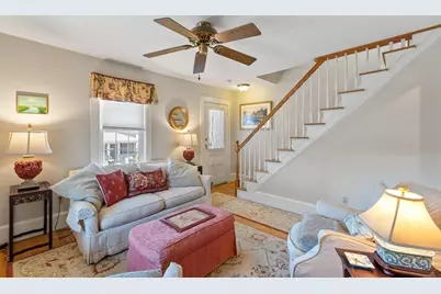 37 Hartz St, Gloucester, MA 01930 - Photo 16
