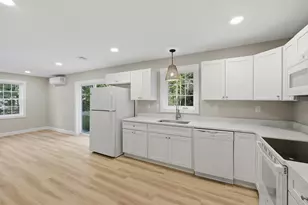 104 Hilltop Dr, Southbridge, MA 01550 - Photo 4
