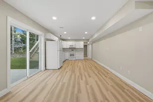 104 Hilltop Dr, Southbridge, MA 01550 - Photo 8
