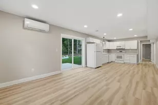 104 Hilltop Dr, Southbridge, MA 01550 - Photo 6