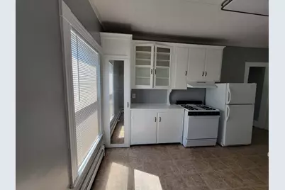 172 Nesmith St #3, Lowell, MA 01852 - Photo 4
