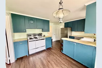 11 Benz St, Springfield, MA 01118 - Photo 2