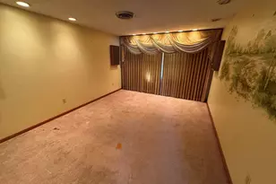 50 Van Horn St, Chicopee, MA 01013 - Photo 12