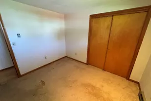 50 Van Horn St, Chicopee, MA 01013 - Photo 16