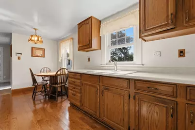 8 Savoy Rd., Hamilton, MA 01982 - Photo 4
