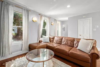 6 Franklin St #2, Boston, MA 02129 - Photo 4