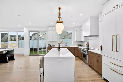 17 Jewett Place #2, Newton, MA 02458 - Photo 6